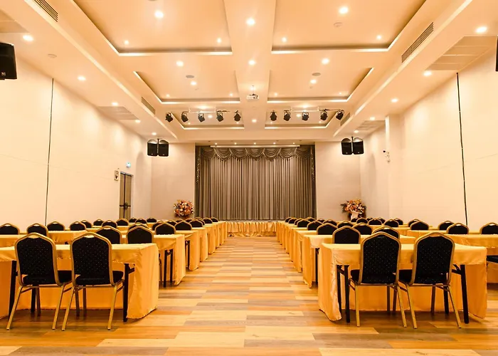 Tour De Phuket Hotel - Sha Plus