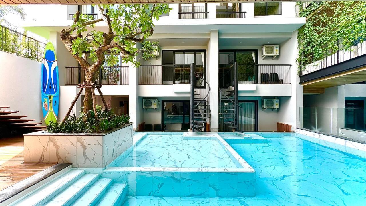 Отель Tour De Phuket - Sha 4*