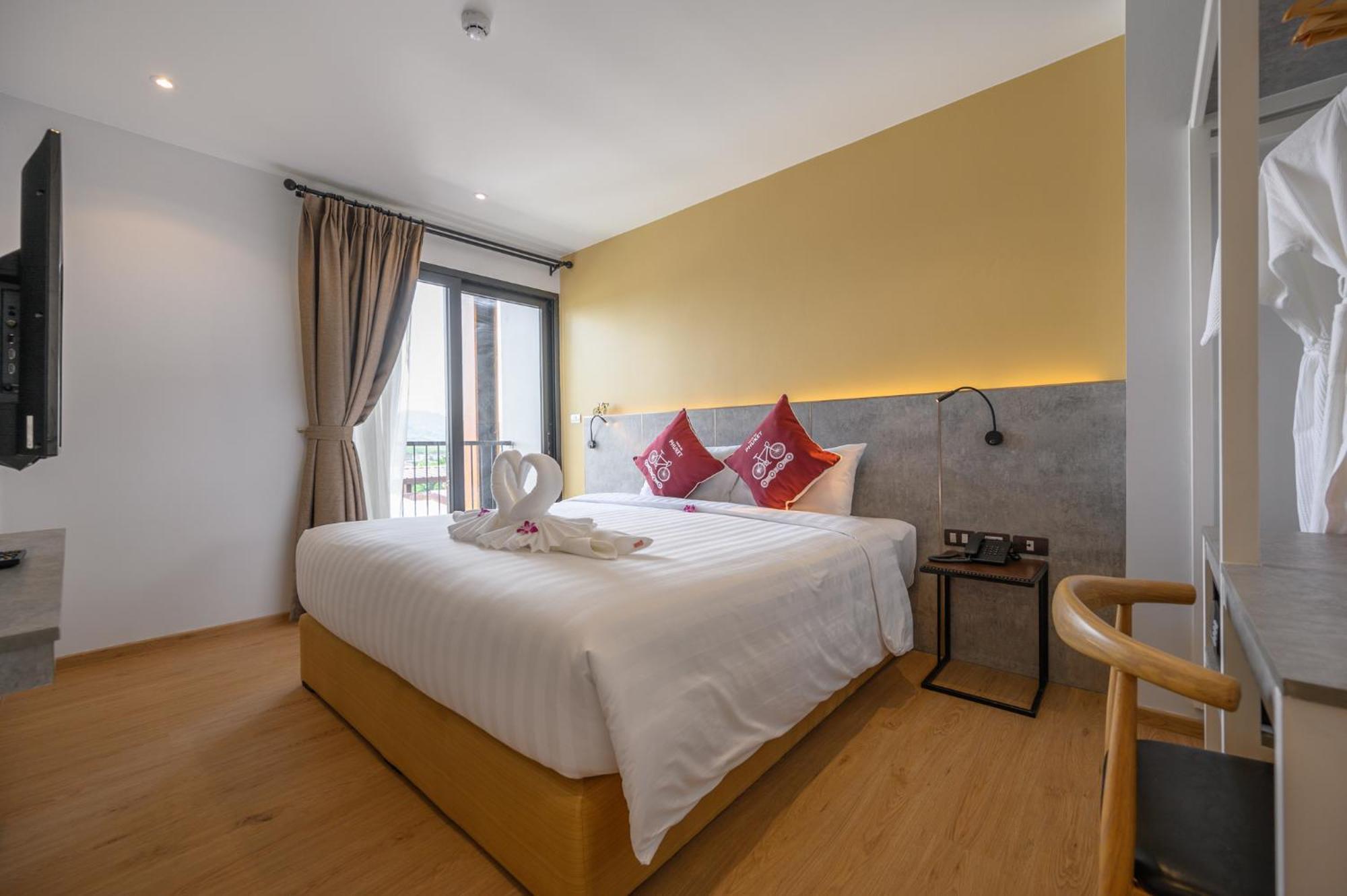 Tour De Phuket - Sha Отель 4*
