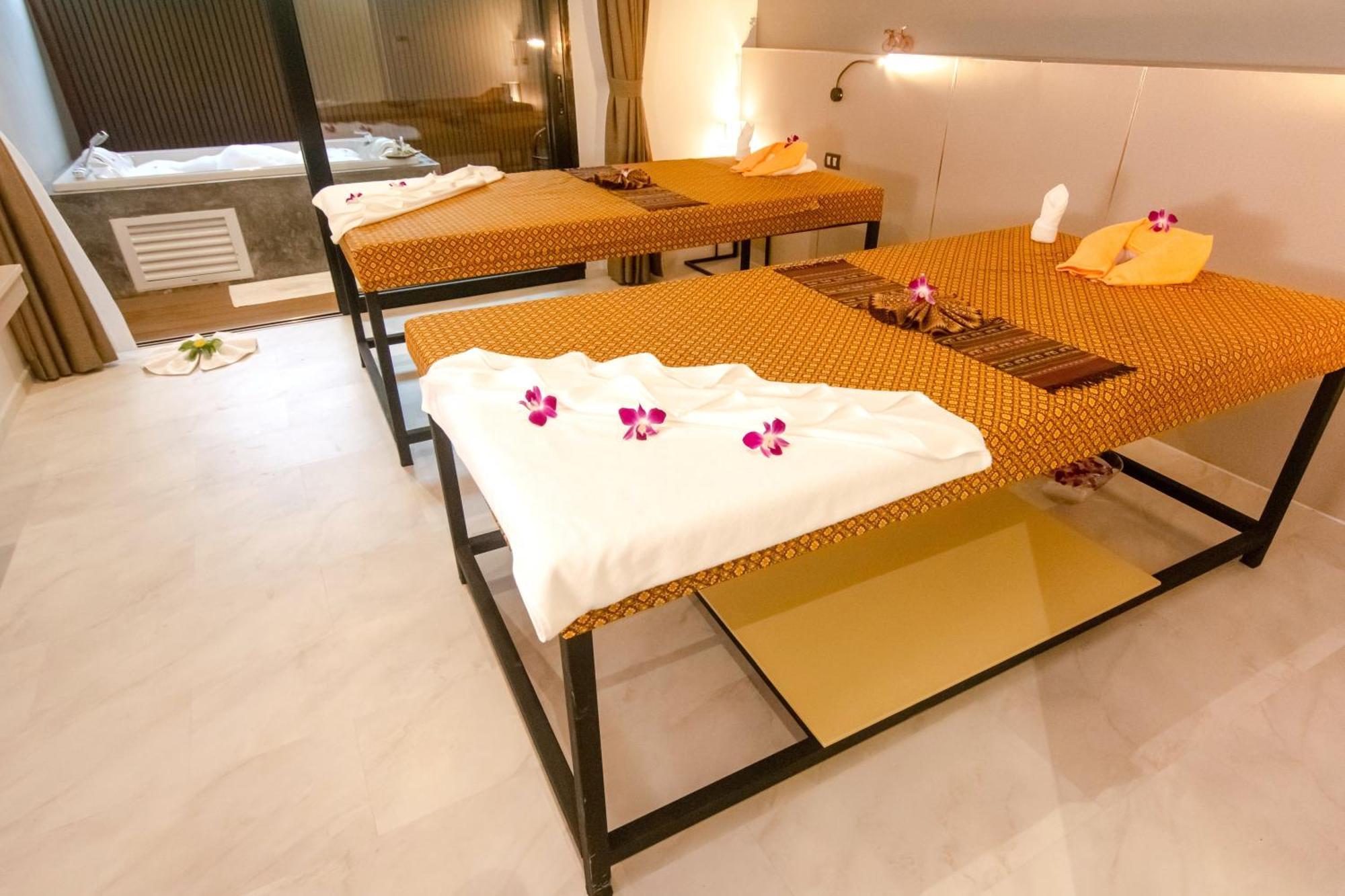 Tour De Phuket - Sha Отель 4*